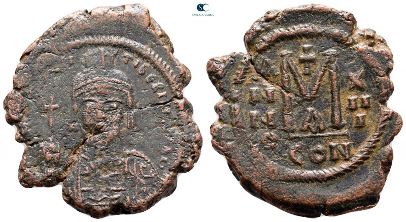 Maurice Tiberius AD 582-602. Constantinople
Follis or 40 Nummi Æ

32 mm, 11,2...