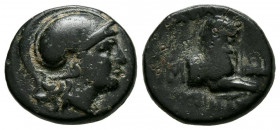 TRACIA, Lysimacos. Ae14. (Ae. 2,41g/14mm). 306-281 a.C. (SNG Copenhagen 1159). Anv: Cabeza de Atenas con casco a derecha. Rev: Parte delantera de león...