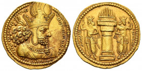 IMPERIO SASANIDA, Shapur I. Dinar. (Au. 7,40g/22mm). 240-270 d.C. Ktesiphon. (Göbl, Sas. Type I/1; SNS Iic/1b). Anv: Busto de Shapur I a derecha con c...