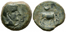 CASTULO (Cazlona, Jaén). Semis. (Ae. 9,61g/22mm). 180 a.C. (FAB-720). Anv: Cabeza masculina laureada a derecha, delante S. Rev: Toro a derecha, encima...