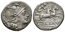GENS SAUFEIA. Denario. (Ar. 3,13g/17mm). 152 a.C. Roma. (FFC 1099; Crawford 204/1). Anv: Cabeza de Roma a derecha, detrás X. Rev: Victoria con corona ...