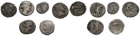 Lote de 6 piezas de plata de la República Romana, de los cuales 5 Denarios (uno perforado) y un Quinario. A EXAMINAR.