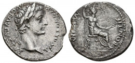 TIBERIO. Denario. (Ar. 3,49g/19mm). 36-37 d.C. Lugdunum. (RIC 30). Anv: Cabeza de Tiberio a derecha, alrededor leyenda: TI CAESAR DIVI AVG AVGVSTVS. R...