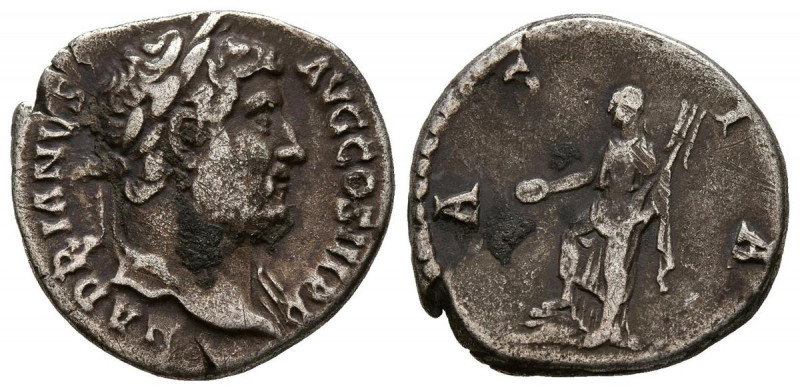 ADRIANO. Denario. (Ar. 2,99g/17mm). 130-133 d.C. Roma. (RIC 1506). Anv: Cabeza l...