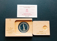 JUAN CARLOS I (1975-2014). 2000 Pesetas. (Ar. 27,00g/40mm). 1990. FNMT. Barcelona'92 Series. Castellers. PROOF. Emisión de 235 mil unidades. Incluye e...
