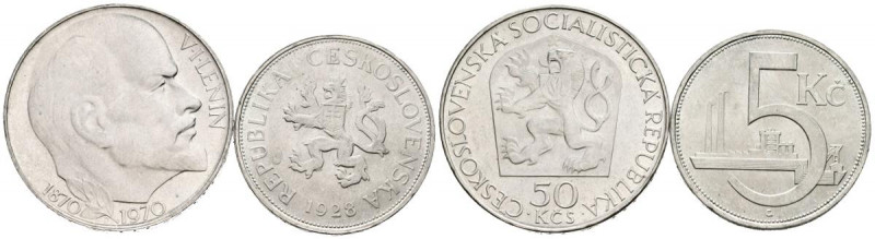 CHECOSLOVAQUIA. Conjunto de 2 monedas en plata de 5 y 50 Coronas acuñadas en 192...