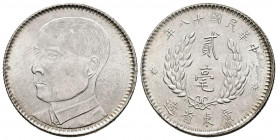 CHINA. 20 Cents. (Ar. 5,35g/23mm). 1929. Provincia de Kwangtung. (Km#426). SC-. Ligeras marquitas. Bonito ejemplar.