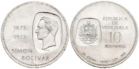 VENEZUELA. 10 Bolívares. (Ar. 30,21g/39mm). 1973. Centenario de la efigie de Simón Bolívar en la moneda. (Km#45). EBC-. Marquitas.