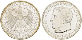 DEUTSCHLAND
Bundesrepublik Deutschland. 5 Deutsche Mark 1957 J, Hamburg. Eichendorff. 11.19 g. J. 391. Vorzüglich-FDC / Extremely fine-uncirculated. ...