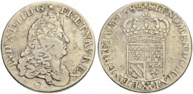FRANKREICH
Königreich und Republik. Louis XIV. 1643-1715. 1/2 Ecu Carambole 1685, Amiens. 18.37 g. Gadoury 182. Sehr schön / Very fine. (~€ 170/~US$ ...