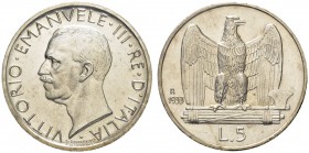 ITALIEN
Königreich. Vittorio Emanuele III. 1900-1946. 5 Lire 1933 R, Rom. Pagani 716. Sehr selten. Nur 50 Exemplare geprägt / Very rare. Only 50 piec...