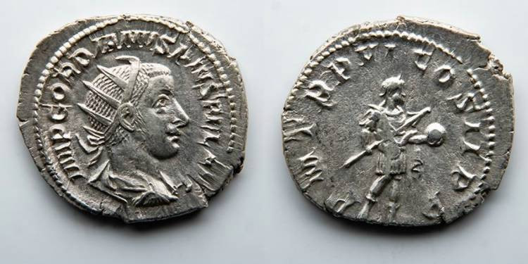 ROMAN EMPIRE: Gordian III, AR Antoninianus, AD 238-244 (23mm, 3.49g, 6h). Obvers...