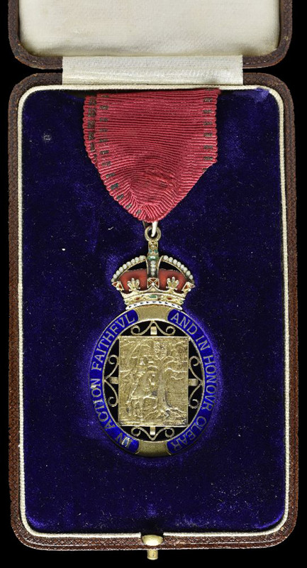 The Order of the Companions of Honour, G.V.I.R. ‘G.R.I.’, breast badge in silver...