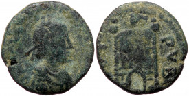 Valentinian III (425-455), Rome, AE nummus (Bronze, 13,0 mm, 1,42 g). Obv: D N VALEN[TINIANVS P F AVG], pearl- diademed, draped and cuirassed bust to ...