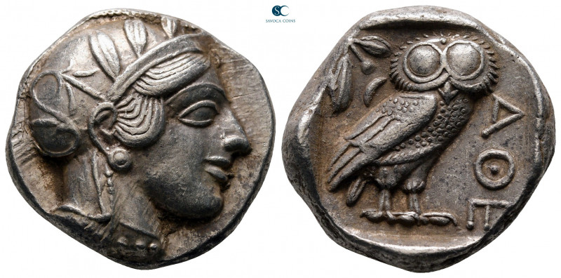 Attica. Athens circa 454-404 BC. 
Tetradrachm AR

24 mm, 17,15 g

Helmeted ...