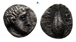 Ionia. Magnesia ad Maeander   circa 450-400 BC. Tetartemorion AR