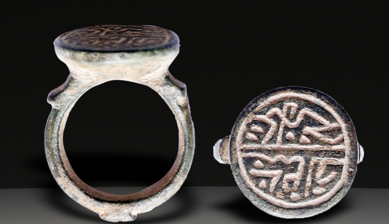 Ancient Bronze Ring. 700 AD-1200 AD. W: 13.5 g / D: 20 mm