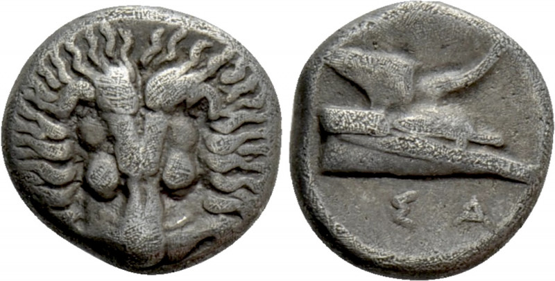 IONIA. Samos. Diobol (Circa 400-365 BC). 

Obv: Lion's scalp facing.
Rev: ΣA....