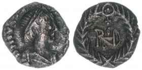 Theoderich der Große 493-518
Ostgoten. 1/4 Siliqua im Namen des Justinus. Büste - Monogramm im Kranz
Ravenna
0,68g
ss/vz