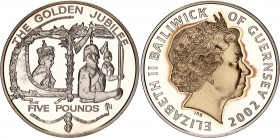 Guernsey 5 Pounds 2002
KM# 119b, N# 30889; Silver., Proof; Gold State Coach; UNC, Encapsulated With certificate.