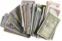 African banknotes (a few hundred), including Republic of Mali, undated [1967] 50 francs and 500 francs (Pick 6, 8), very good to fine, with various is...