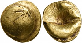 CELTIC, Central Europe. Boii. Late 2nd-early 1st century BC. Stater (Gold, 15 mm, 7.14 g), 'Muschelstater' type. Star of five rays (or hand?) on conve...