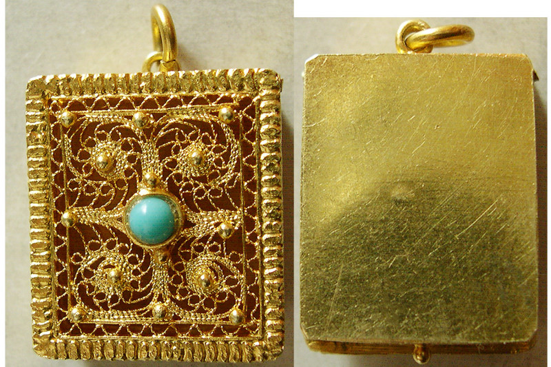 ANTIQUE QAJAR, Ca. Early 1800s. Miniature Gold pendent filigree (5.05 gm; 20mm x...