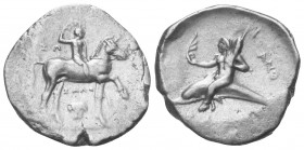 Kalabrien. Tarent.

 Didrachme oder Nomos (Silber). Ca. 281 - 272 v. Chr.
Vs: Jugendlicher Reiter mit erhobenem rechten Arm zu Pferde nach rechts r...