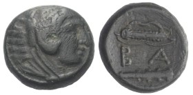 Königreich Makedonien. Alexander III. der Große (336 - 323 v. Chr.).

Bronze. Ca. 325 - 310 v. Chr. Ungesicherte makedonische Münzstätte.
Vs: Kopf ...