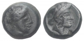 Thessalien. Phalanna.

 Bronze. 2. - 1. Jhdt. v. Chr.
Vs: Männlicher Kopf (Zeus Pelores?) rechts.
Rs: Weiblicher Kopf (Nymphe ?) mit Sakkos rechts...