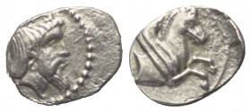 Kilikien. Tarsos.

 Obol (Silber). 4. Jhdt. v. Chr.
Vs: Bärtiger Kopf eines Satrapen rechts.
Rs: Vorderteil eines geflügelten Pferdes (Pegasos ?) ...