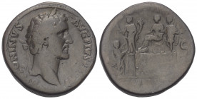 Antoninus Pius (138 - 161 n. Chr.).

 Sesterz. 145 - 161 n. Chr. Rom.
Vs: ANTONINVS AVG PIVS P P TR P. Kopf mit Lorbeerkranz rechts.
Rs: COS IIII ...