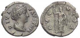 Faustina I. (gest. 141 n. Chr.). Diva Faustina I.

 Denar (Silber). Nach 141 n. Chr. Rom.
Vs: DIVA FAVSTINA. Drapierte Büste rechts.
Rs: AVGVSTA. ...