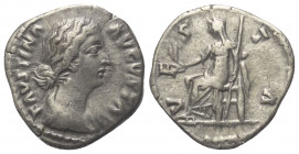 Faustina II. (gest. 176 n. Chr.).

 Denar (Silber). 161 - 164 n. Chr. Rom.
Vs: FAVSTINA AVGVSTA. Drapierte Büste rechts.
Rs: VESTA. Vesta mit Pall...