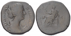Faustina II. (gest. 176 n. Chr.). Diva Faustina II.

 Sesterz (Bronze). Nach 176 n. Chr. Rom.
Vs: DIVA FAVSTINA PIA. Drapierte Büste rechts.
Rs: A...