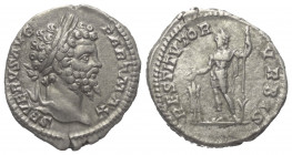 Septimius Severus (193 - 211 n. Chr.).

 Denar (Silber). 202 - 210 n. Chr. Rom.
Vs: SEVERVS PIVS AVG. Kopf mit Lorbeerkranz rechts.
Rs: RESTITVTOR...