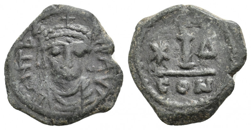 MAURICE TIBERIUS, 582-602 AD. AE, Decanummium. Constantinople. 3.28 g. 18.40 mm.