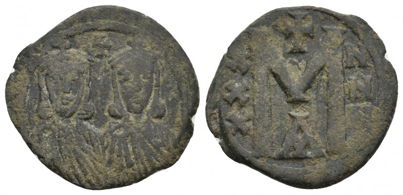 NICEPHORUS I, 802-811 AD. AE, Follis. Constantinople. 4.68 g. 24.75 mm.