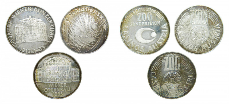 AUSTRIA. LOTE 3 fichas de casino. Diferentes de plata de 200 chelines cada uno....