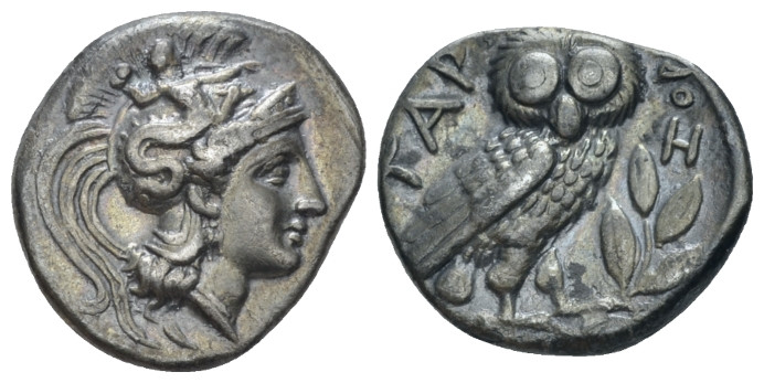 Calabria, Tarentum Drachm circa 302-280, AR 17.00 mm., 3.18 g.
Head of Athena r...