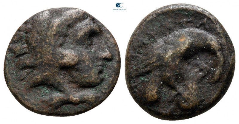 Kings of Macedon. Uncertain mint. Amyntas II 395-393 BC. 
Bronze Æ

15 mm, 2,...