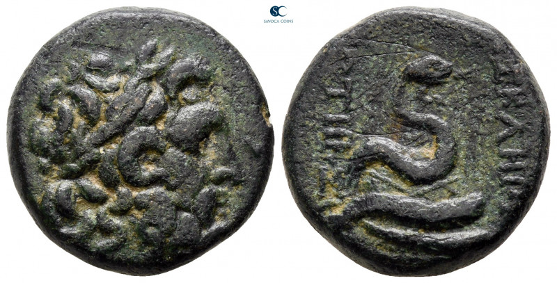 Mysia. Pergamon circa 133-27 BC. 
Bronze Æ

20 mm, 8,56 g



nearly very ...