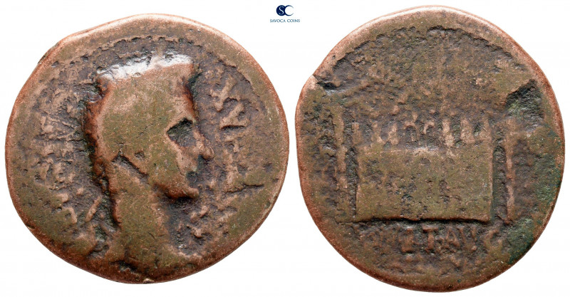 Gaul. Lugdunum. Augustus 27 BC-AD 14. 
Dupondius Æ

29 mm, 8,60 g



near...