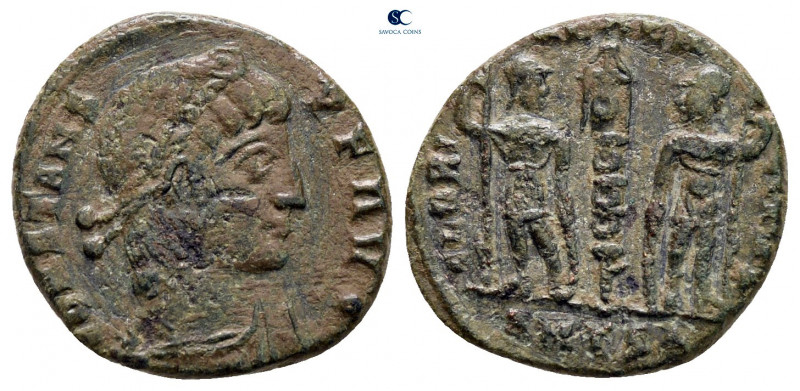 Constans AD 337-350. Thessaloniki
Follis Æ

16 mm, 1,64 g



fine