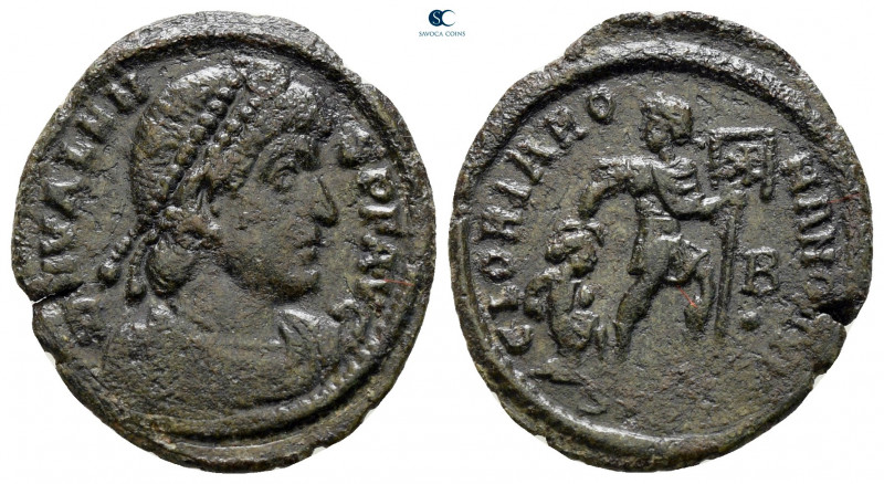 Valens AD 364-378. Uncertain mint
Follis Æ

21 mm, 2,34 g



nearly very ...