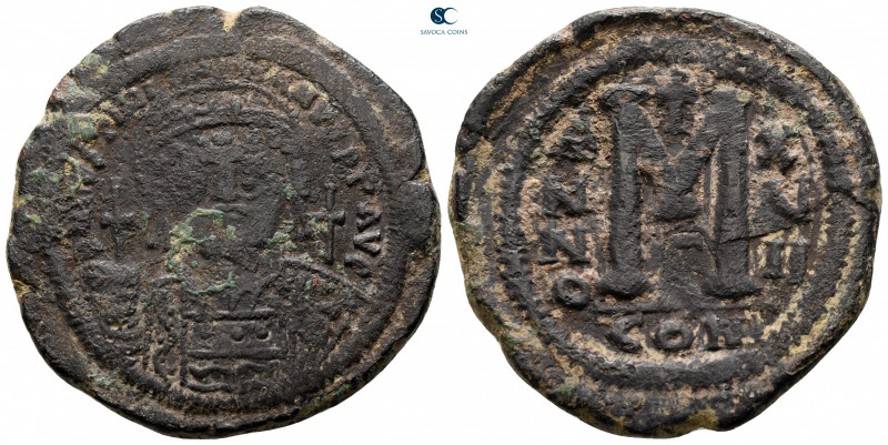 Justinian I AD 527-565. Constantinople
Follis or 40 Nummi Æ

37 mm, 19,37 g
...