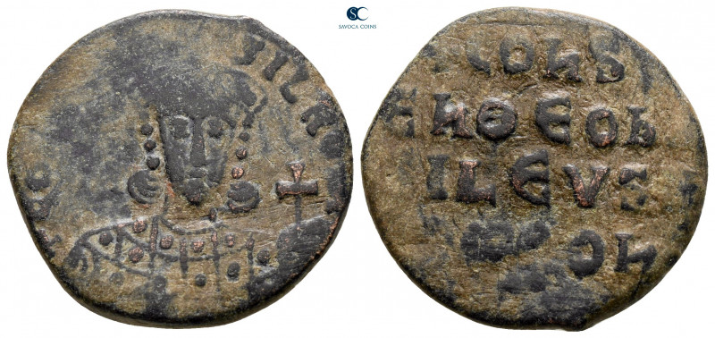 Constantine VII Porphyrogenitus, with Romanus I AD 913-959. Constantinople
Foll...