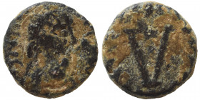 Justinian I, 527-565. 5 Nummi (bronze, 0.91 g, 10 mm), Uncertain Italian mint. [D N IVSTINIANVS P P AVG] Diademed, draped and cuirassed bust to right....