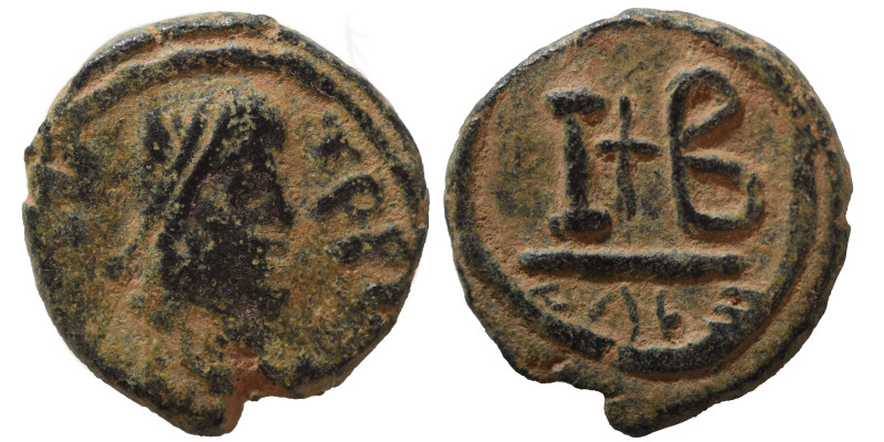 Maurice Tiberius. 582-602. Nummi (bronze, 3.12 g, 16 mm), Alexandria. Laureate, ...