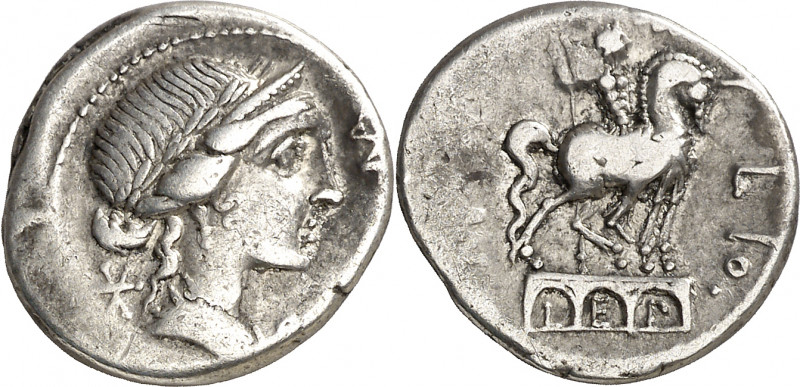 (hacia 114/113 a.C.). Gens Aemilia. Denario. (Bab. 7) (Craw. 291/1). 3,73 g. MBC...